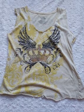 Vintage L.E.I. Y2K Faded Yellow Distressed Tank Winged Crown Graphic